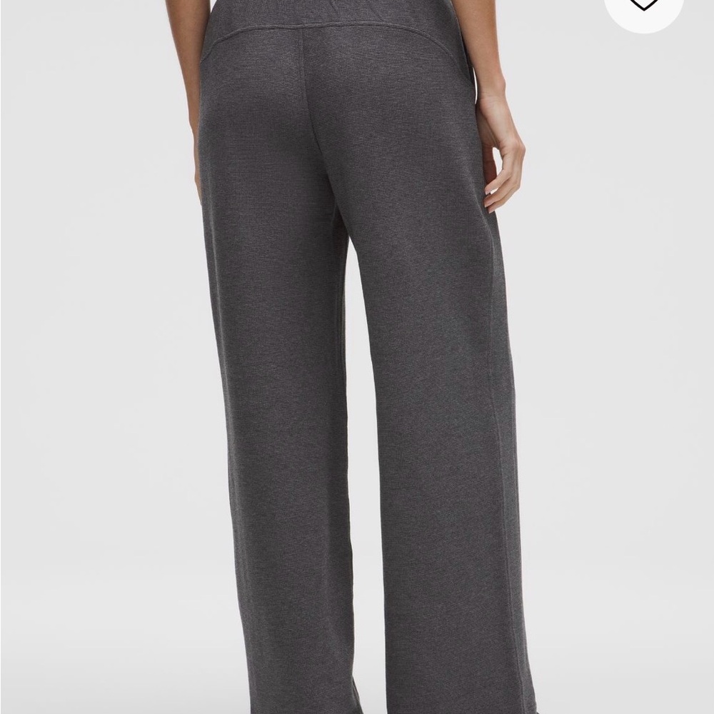 lululemon athletica Scuba Mid-rise Wide-leg pant waffle. Heathered graphite grey - Picture 3 of 7